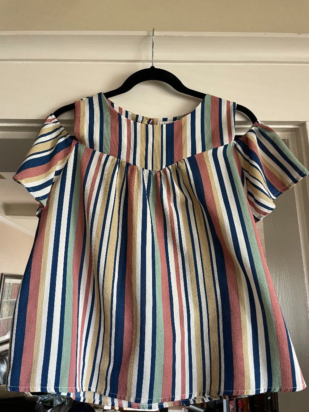 Monteau Cold Shoulder Striped Blouse - L